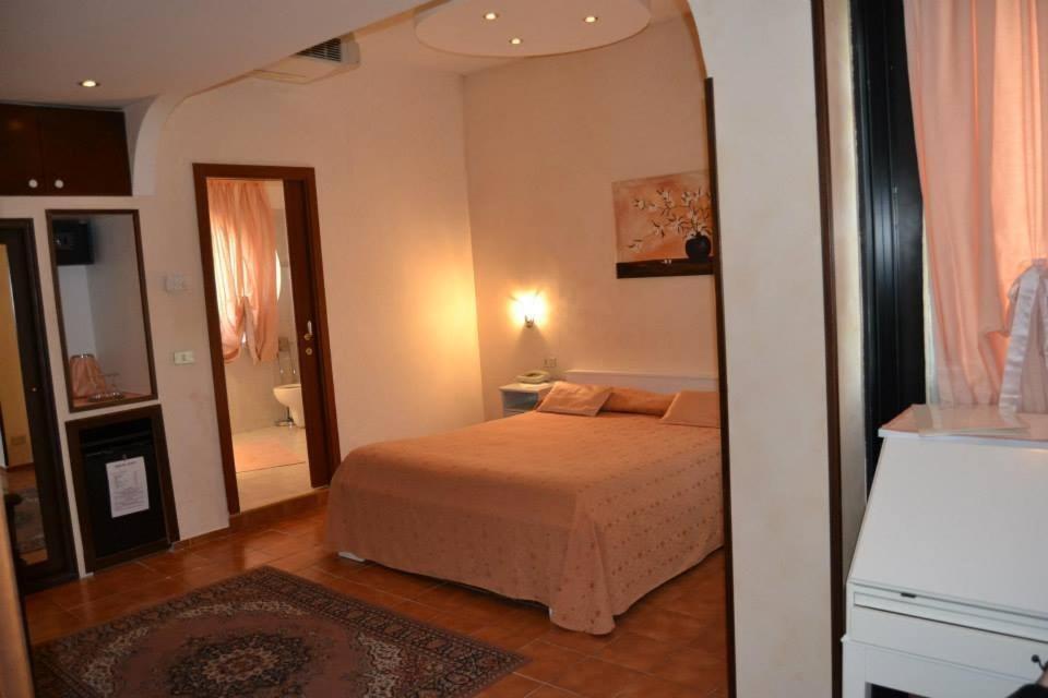 Hotel Eden Osio Sotto Pokój zdjęcie